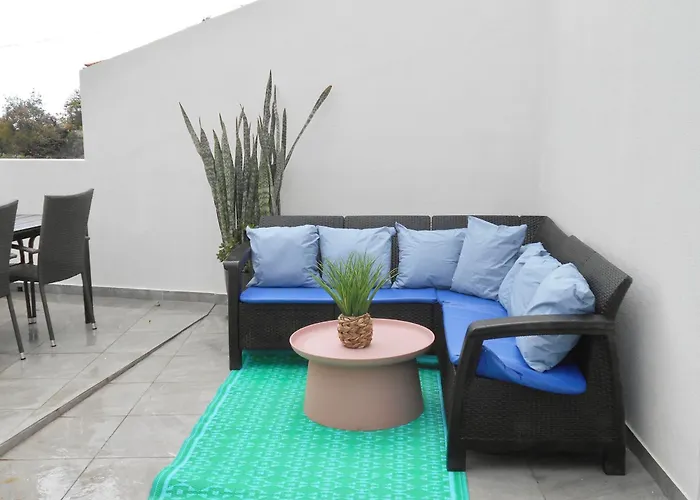 - Rosemary شقة